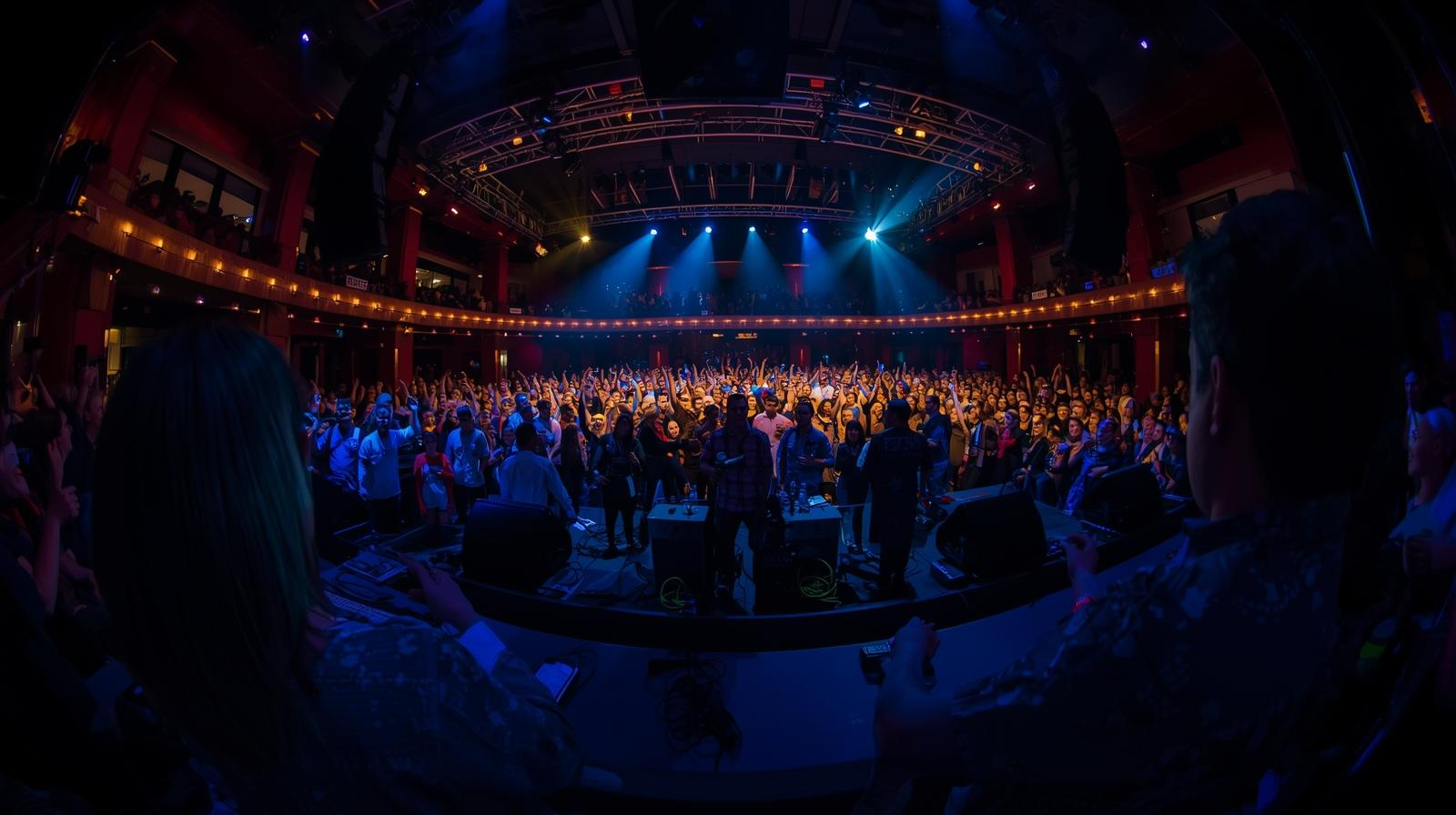 Stand-Up Comedy Shows Florida Audiences Love: Why Live Comedy Still Brings People Together